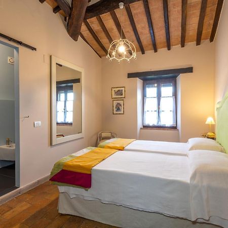 הוילה מונטלצ'ינו Agriturismo Le Macioche מראה חיצוני תמונה
